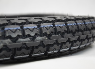 OPONA 3.00x18 VEE RUBBER